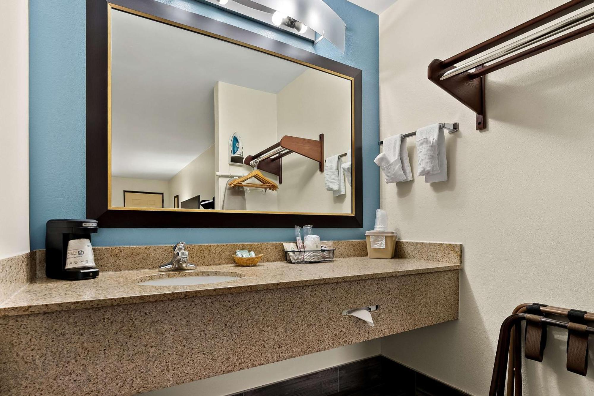 Best Western Greenville Inn Экстерьер фото