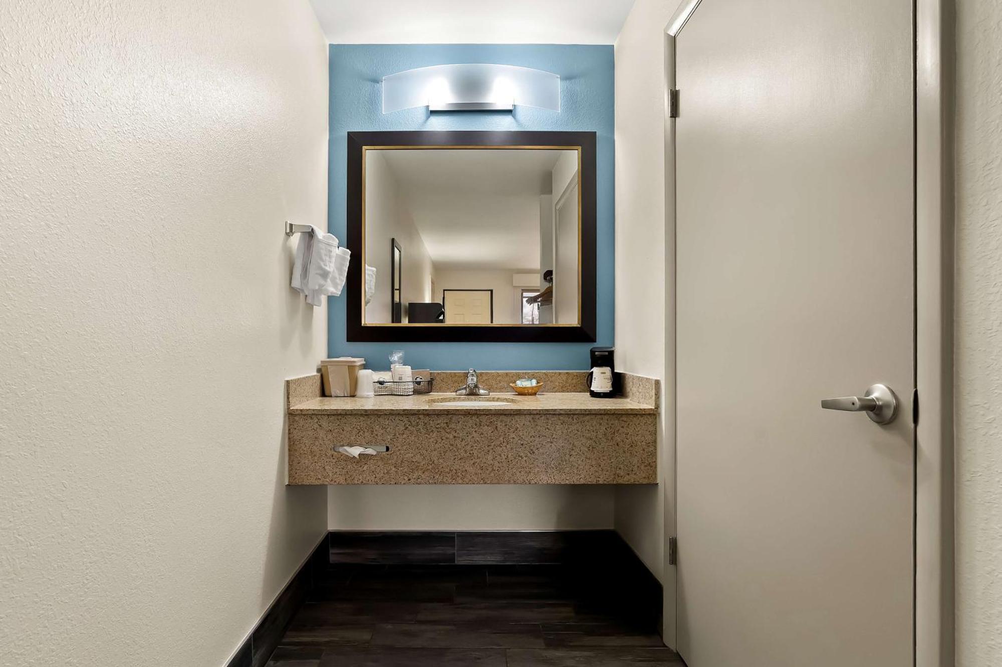 Best Western Greenville Inn Экстерьер фото